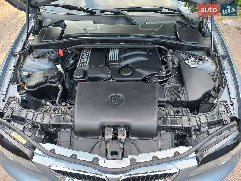 Хетчбек BMW 1 Series 2006 в Запоріжжі