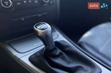 Хэтчбек BMW 1 Series 2010 в 