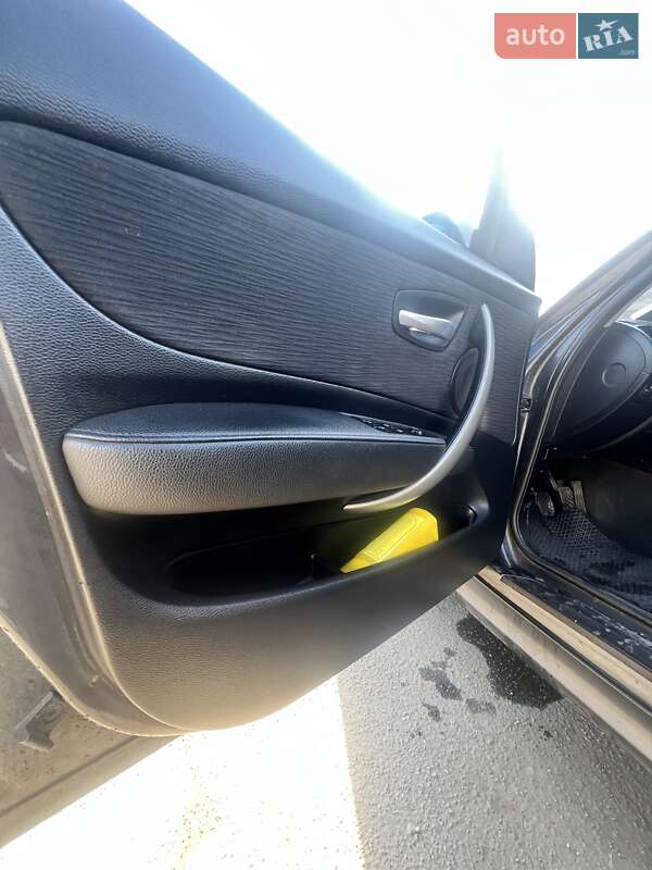 Хетчбек BMW 1 Series 2008 в Павлограді