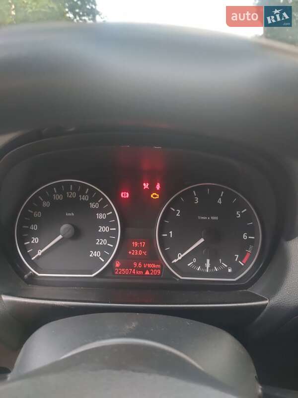 Хетчбек BMW 1 Series 2006 в Запоріжжі