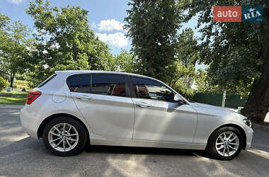 Хетчбек BMW 1 Series 2018 в 