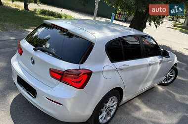 Хетчбек BMW 1 Series 2018 в 