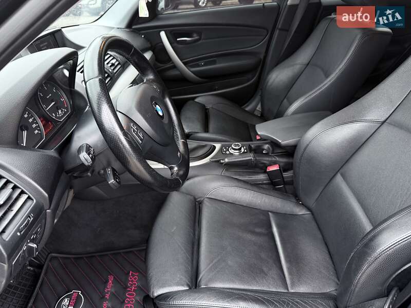 Хэтчбек BMW 1 Series 2011 в Харькове