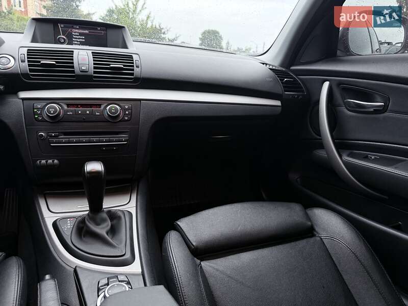 Хэтчбек BMW 1 Series 2011 в Харькове