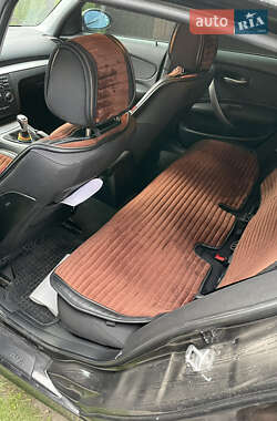 Хэтчбек BMW 1 Series 2009 в Днепре