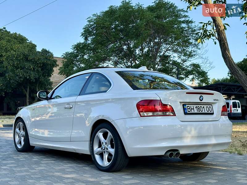 Купе BMW 1 Series 2011 в Одесі