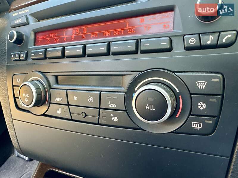 Купе BMW 1 Series 2011 в Одесі