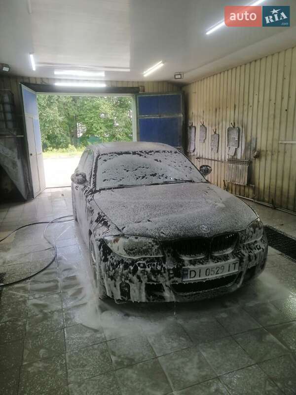 Хетчбек BMW 1 Series 2009 в Бучі