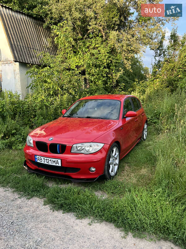 Хетчбек BMW 1 Series 2004 в Вінниці