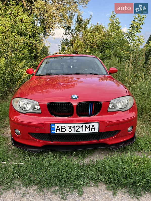 Хетчбек BMW 1 Series 2004 в Вінниці