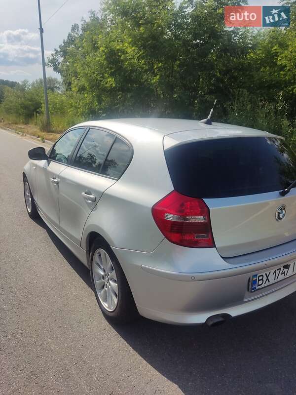 Хэтчбек BMW 1 Series 2009 в Хмельницком
