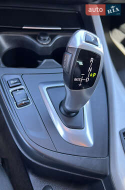Хетчбек BMW 1 Series 2012 в 