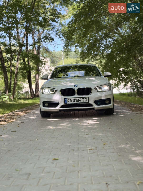 Хэтчбек BMW 1 Series 2017 в Киеве