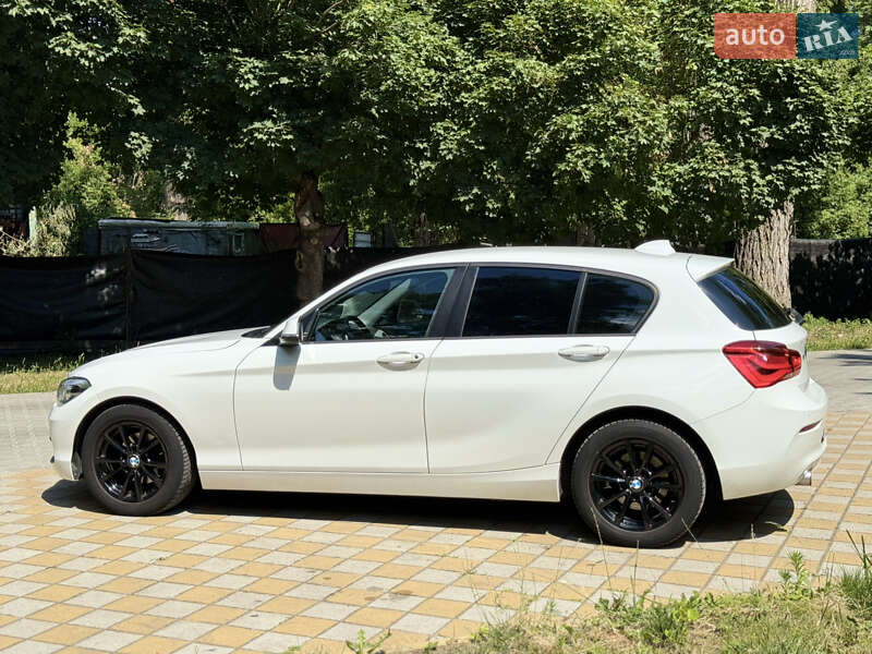 Хэтчбек BMW 1 Series 2017 в Киеве