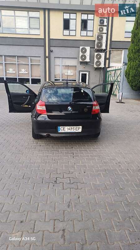 Хетчбек BMW 1 Series 2005 в Чернівцях