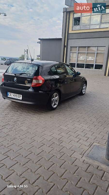 Хетчбек BMW 1 Series 2005 в Чернівцях
