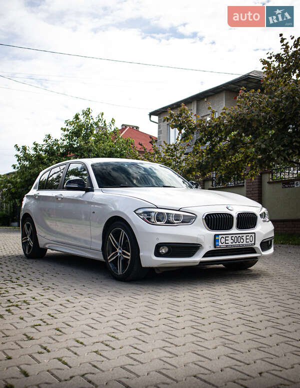Хетчбек BMW 1 Series 2016 в Чернівцях