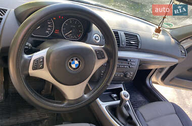 Хэтчбек BMW 1 Series 2005 в 