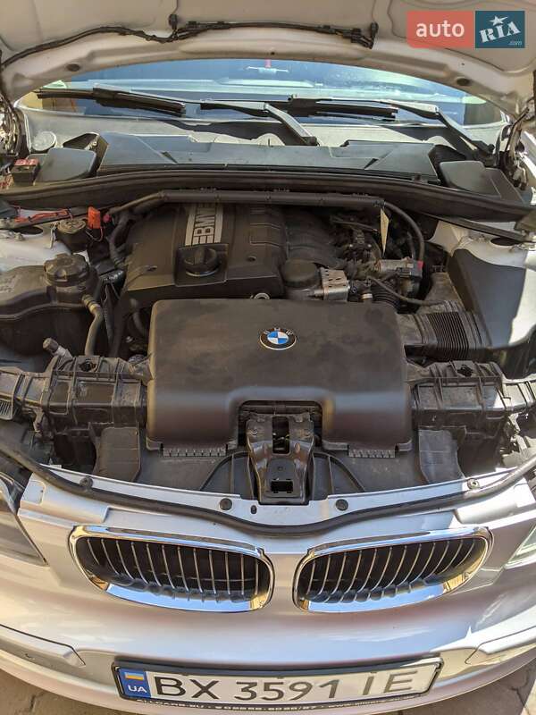 Хетчбек BMW 1 Series 2011 в Полонному