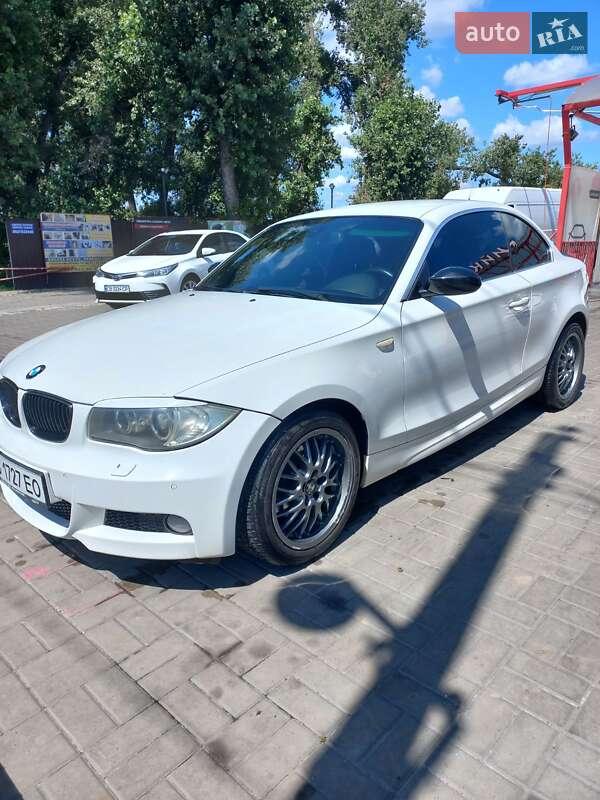Купе BMW 1 Series 2008 в Прилуках