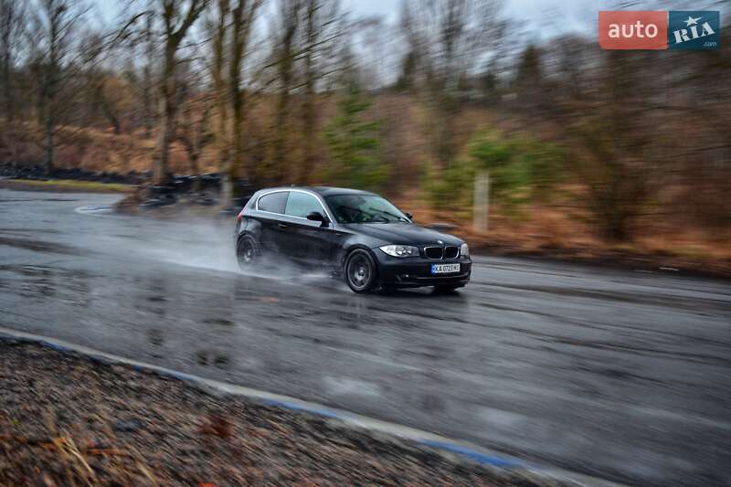 Хэтчбек BMW 1 Series 2008 в Киеве фото 7 Хэтчбек BMW 1 Series 2008 в Киеве