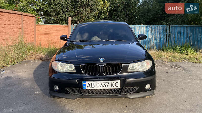 Хэтчбек BMW 1 Series 2005 в Виннице фото Хэтчбек BMW 1 Series 2005 в Виннице