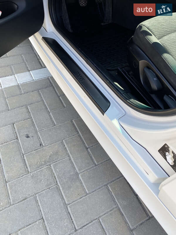 Хетчбек BMW 1 Series 2009 в Житомирі