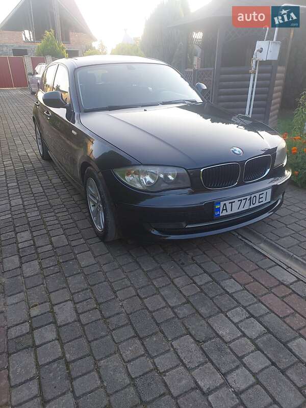 Хэтчбек BMW 1 Series 2011 в Калуше фото 2 Хэтчбек BMW 1 Series 2011 в Калуше