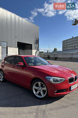 Хэтчбек BMW 1 Series 2014 в Киеве