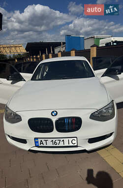 Хэтчбек BMW 1 Series 2012 в 