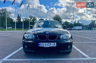 Хэтчбек BMW 1 Series 2007 в 