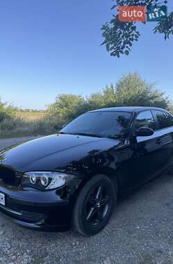 Хетчбек BMW 1 Series 2008 в Корсунь-Шевченківському