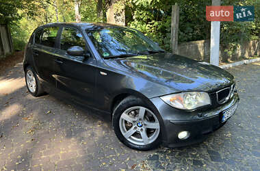 Хэтчбек BMW 1 Series 2006 в Черновцах