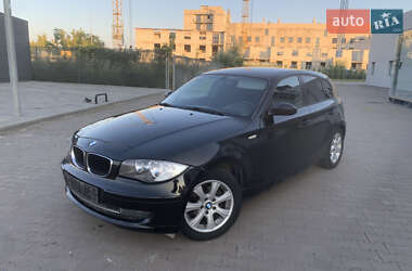 Хэтчбек BMW 1 Series 2007 в Харькове
