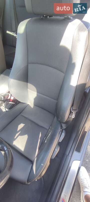 Хэтчбек BMW 1 Series 2009 в Каменском