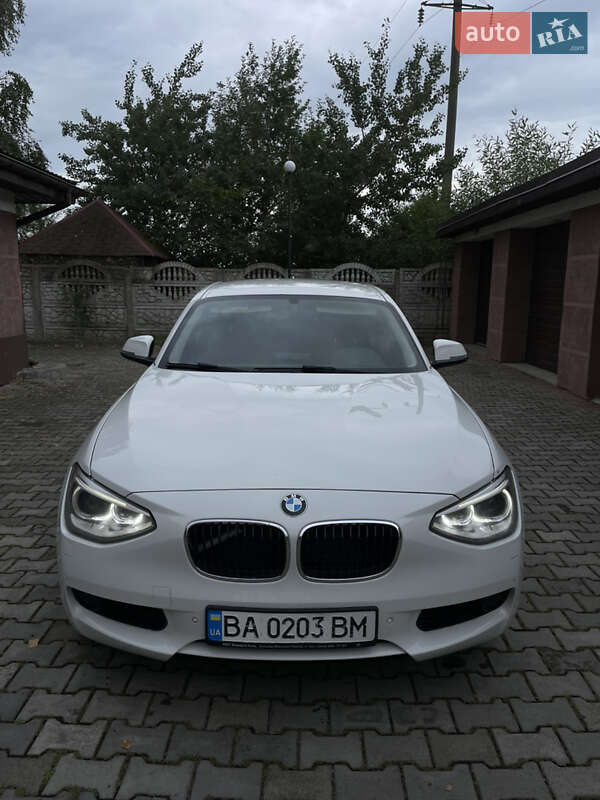 Хетчбек BMW 1 Series 2014 в Івано-Франківську