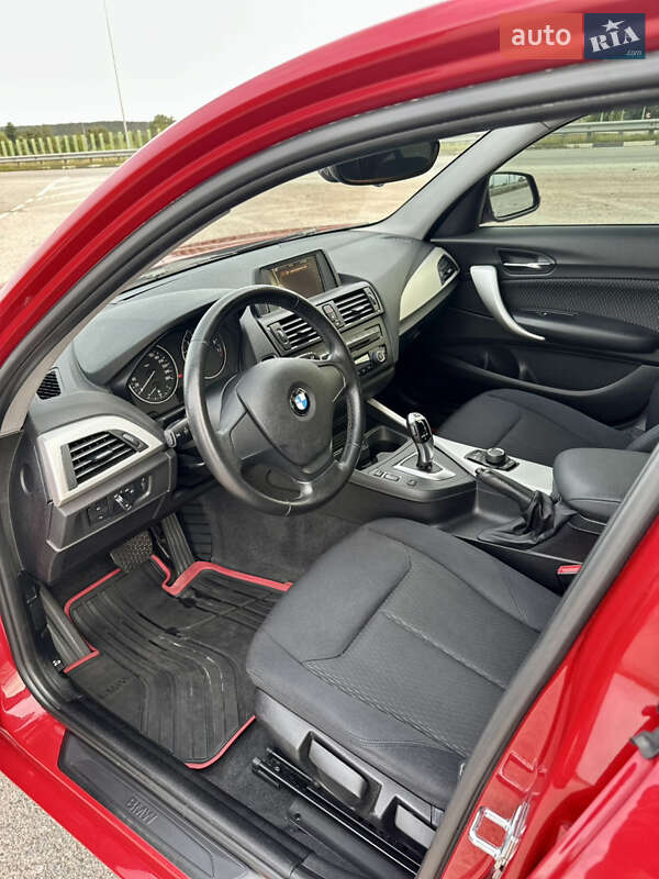 Хэтчбек BMW 1 Series 2012 в Киеве