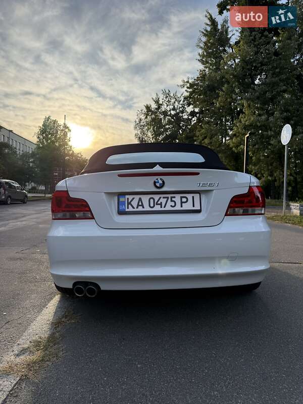 Кабриолет BMW 1 Series 2013 в Киеве фото 14 Кабриолет BMW 1 Series 2013 в Киеве