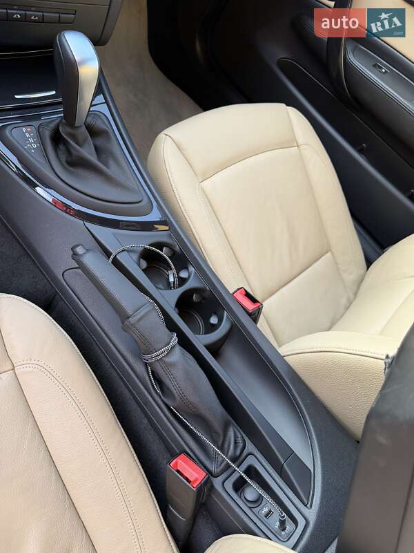 Кабриолет BMW 1 Series 2013 в Киеве фото 30 Кабриолет BMW 1 Series 2013 в Киеве