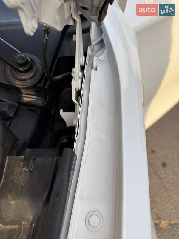 Кабриолет BMW 1 Series 2013 в Киеве фото 33 Кабриолет BMW 1 Series 2013 в Киеве