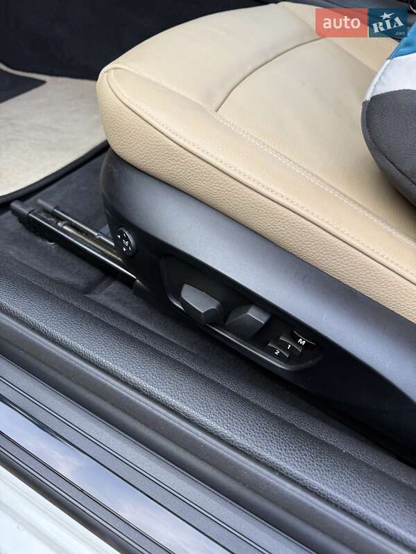 Кабриолет BMW 1 Series 2013 в Киеве фото 37 Кабриолет BMW 1 Series 2013 в Киеве