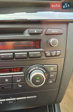 Кабриолет BMW 1 Series 2013 в 