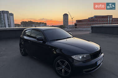 Хетчбек BMW 1 Series 2011 в Києві