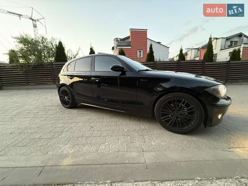Хэтчбек BMW 1 Series 2005 в Львове фото 5 Хэтчбек BMW 1 Series 2005 в Львове