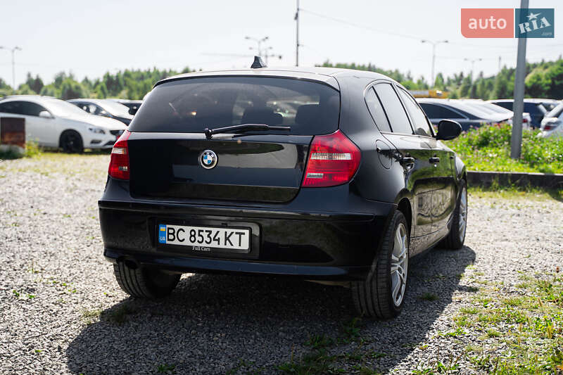 Хэтчбек BMW 1 Series 2011 в Львове
