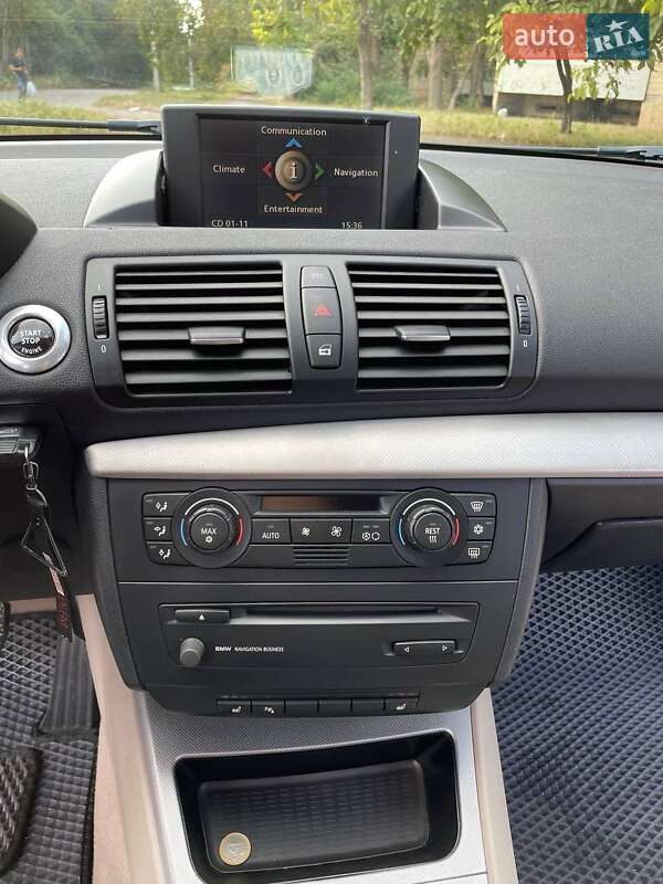 Хэтчбек BMW 1 Series 2005 в Кривом Роге