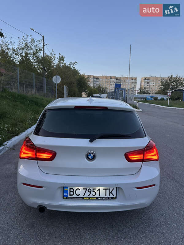 Хэтчбек BMW 1 Series 2017 в Львове