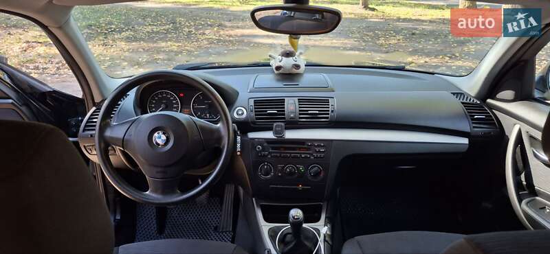 Хэтчбек BMW 1 Series 2010 в Сумах фото 10 Хэтчбек BMW 1 Series 2010 в Сумах