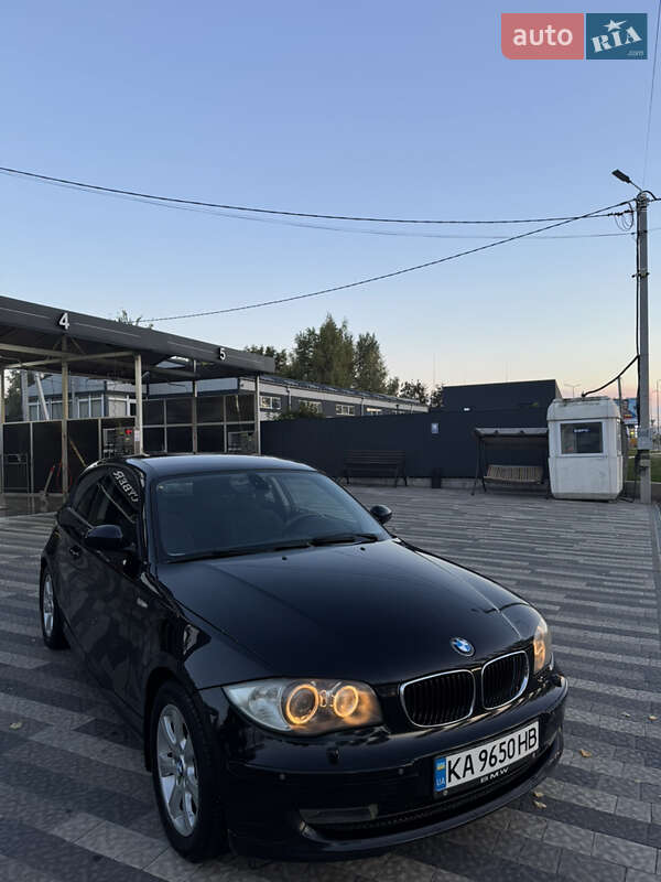 Хэтчбек BMW 1 Series 2007 в Василькове
