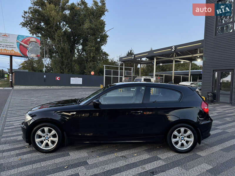 Хэтчбек BMW 1 Series 2007 в Василькове